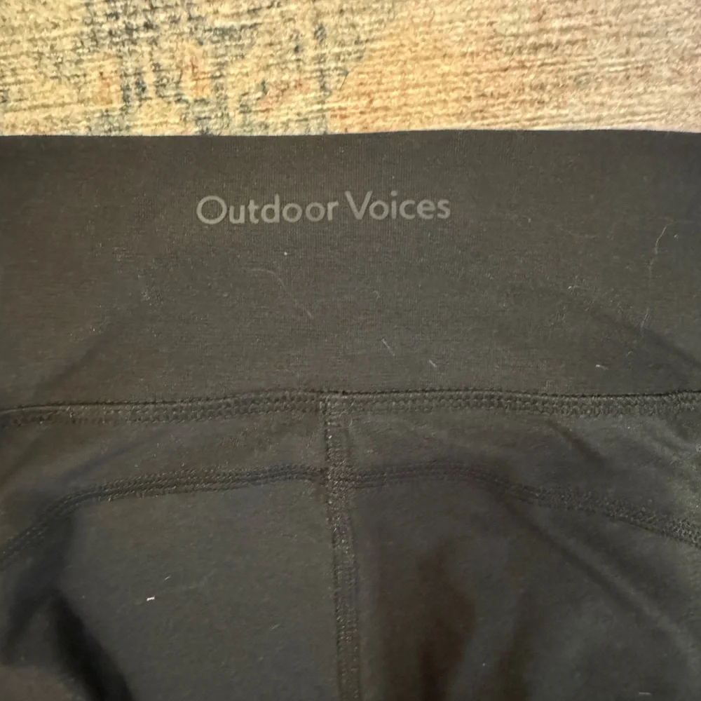 EUC- Outdoor Voices Warmup Leggings‎ - Picture 4 of 4
